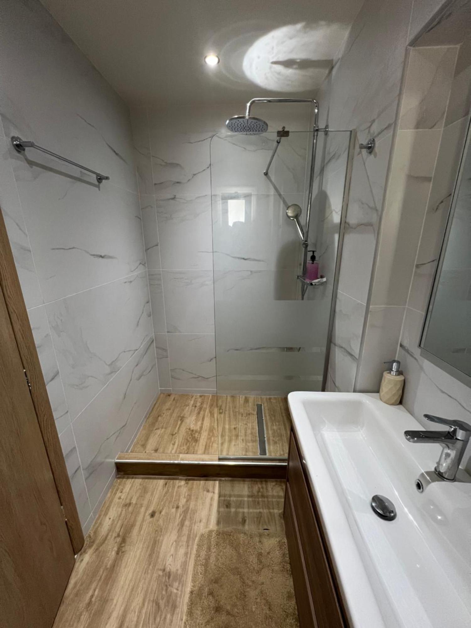 Sea View Apts & Suites By Pachiplex Малиа Екстериор снимка