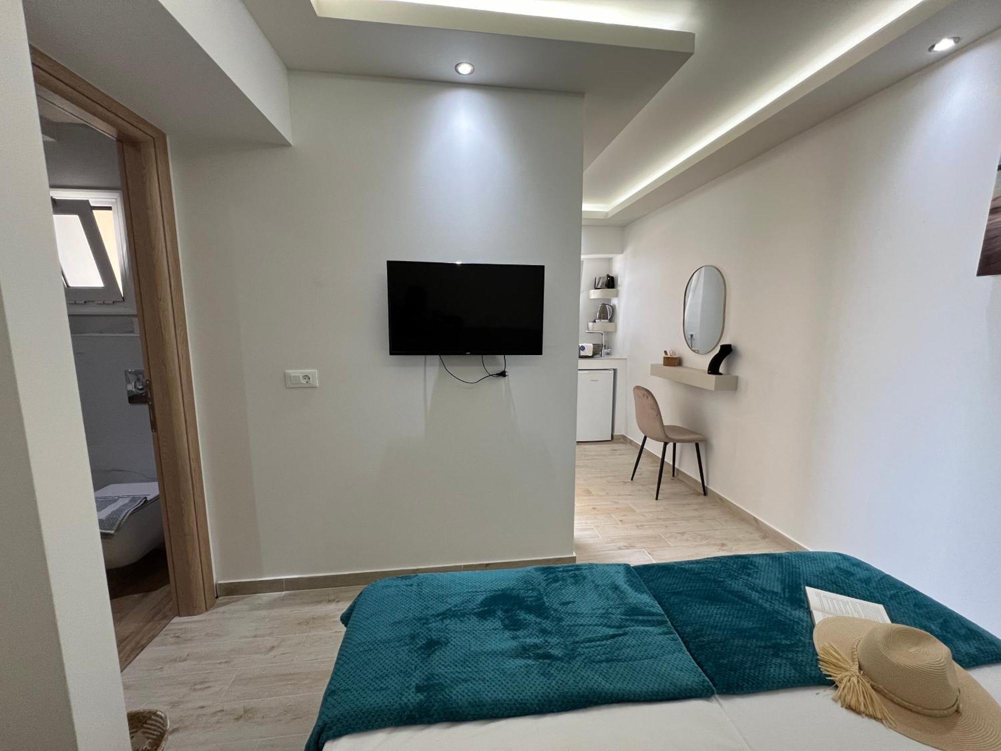 Sea View Apts & Suites By Pachiplex Малиа Екстериор снимка